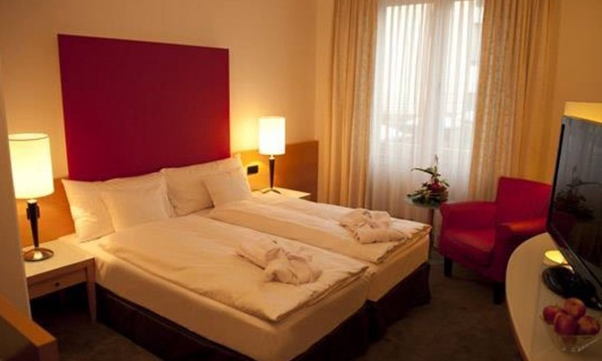 Strehlen House | DORMERO room, measuring rate - DORMERO Hotel Dresden City