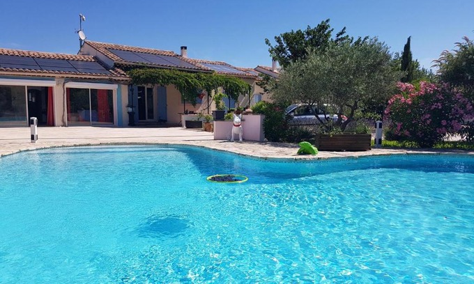 Cabrieres-d'Avignon House | Double maison individuelle pour 12 à 15 personnes sur demande