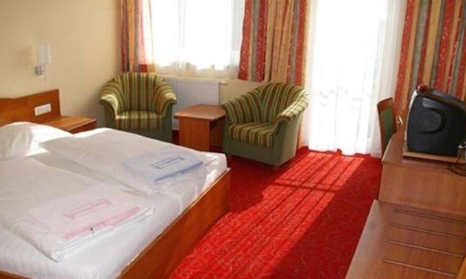 Anger House | Double room B without balcony (from 3 nights) - Hotel Angerer-Hof