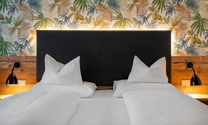Merklingen Apartment | Double room "Comfort A" with shower/WC