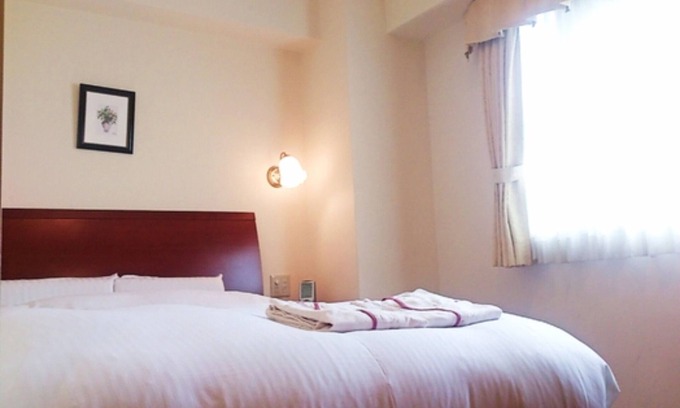 Asato Hotel | Double room Nonsmoking 18m2 140cm bed | Trav/Naha Okinawa