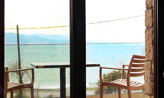 Gefira Mpania Apartment | Double Room with Balcony by the Sea - Santa Domenica Nafpaktos