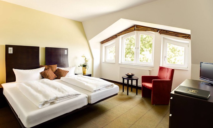 Meyenburg Apartment | Double room with shower and WC