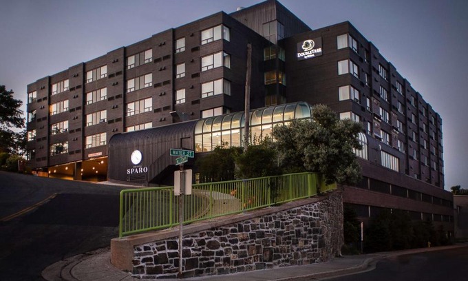 Downtown St. John's Hotel | DoubleTree by Hilton St. John's Harbourview