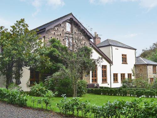 Westleigh House | Dove Cote House