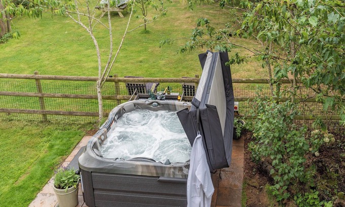 Boraston Cottage | Dower House Lodge is a sanctuary where luxury meets practicality.