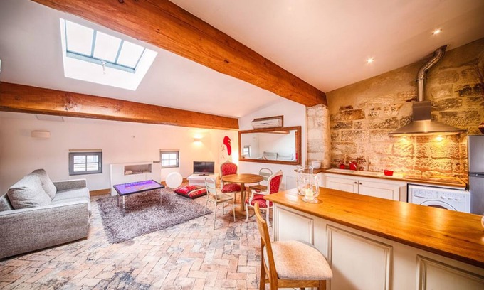 Avignon City Centre Apartment | Downtown/calm and functional 65m2/1 bedroom