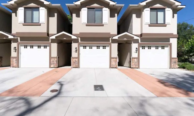 Carson City House | Downtown Carson City 30 Mins South Tahoe Parking WiFi Family Friendly
