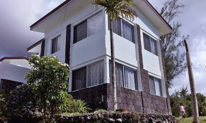 Garapan House | Downtown Ocean View Villa