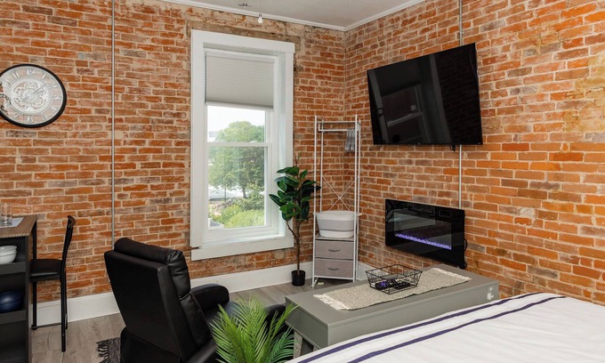 Waverly Apartment | Downtown Studio great for a weekend getaway or longer work stay!