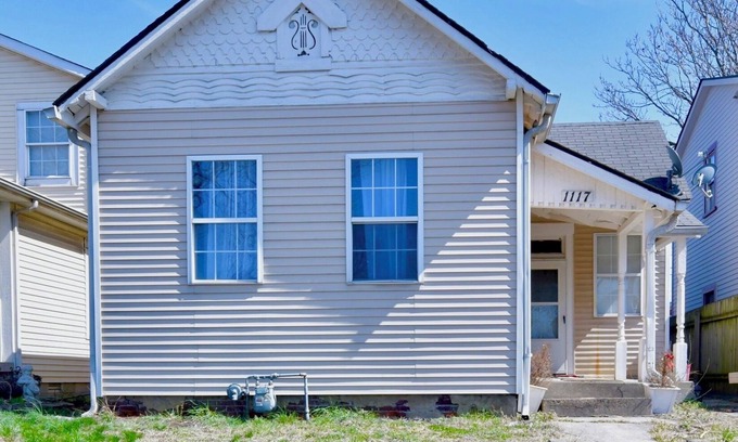 Babe Denny House | Downtown Vibes Without Downtown Prices