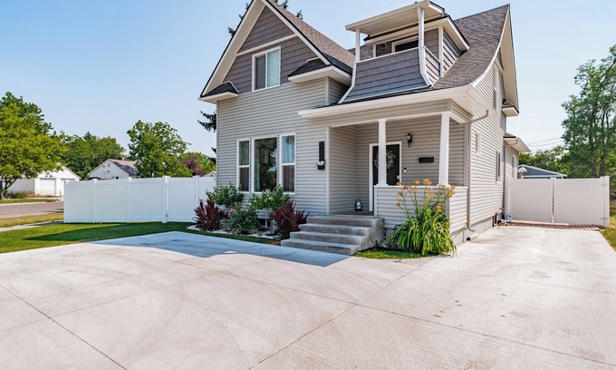 Idaho Falls House | Downtown Vintage Dreamhouse near the Snake River Greenbelt