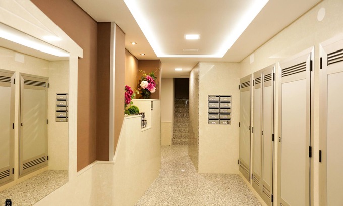 Sarria Apartment | dpCristal City Apartments