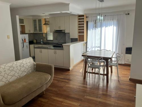 Santa Fe Apartment | Dpto tranquilo pleno Centro-Sur con Cochera