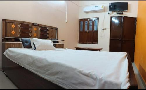 Sarnath House | Dr Maurya Homestey