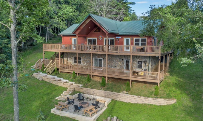 Grassy Creek House | Dream Cabin - Grassy Creek