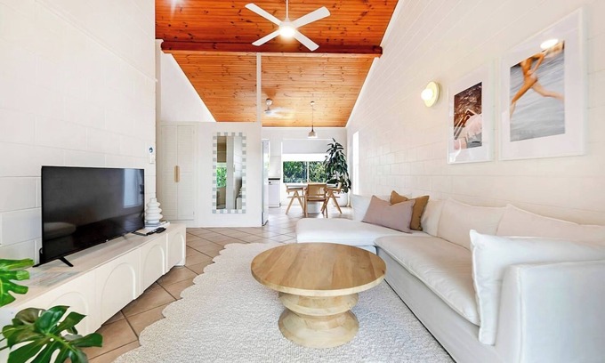 Fannie Bay Apartment | Driftwood Loft Tropical Gateway to Bayfront and CBD