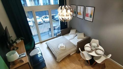 Fabryczna Apartment | DROINVEST Apartament Zarembowicza 33 WROCŁAW LOTNISKO AIRPORT