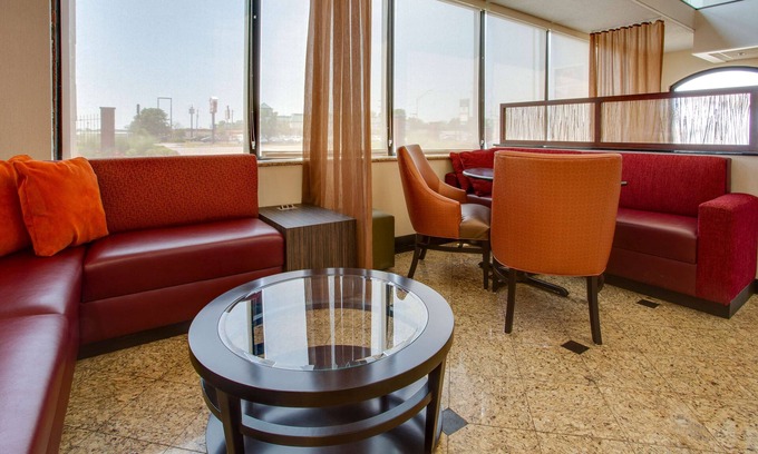 Terre Haute Hotel | Drury Inn & Suites Terre Haute