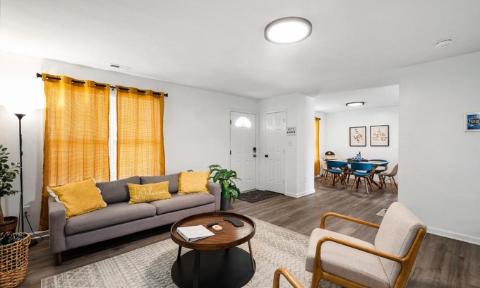 Downtown Apartment | DTGem-SelfCheckin-RainShower-300M-Parking-Walkable
