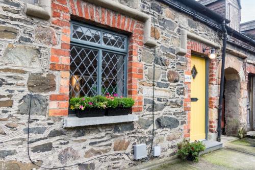 Hillsborough House | Duncan's Cottage at Royal Hillsborough