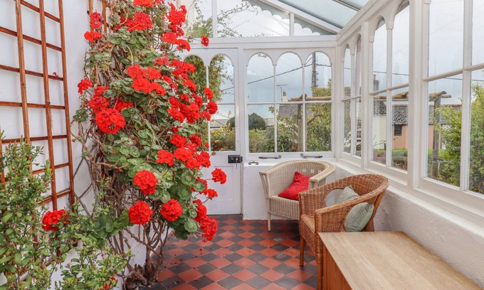 Teignmouth Cottage | DUNCOMBE, pet friendly, country holiday cottage in Teignmouth