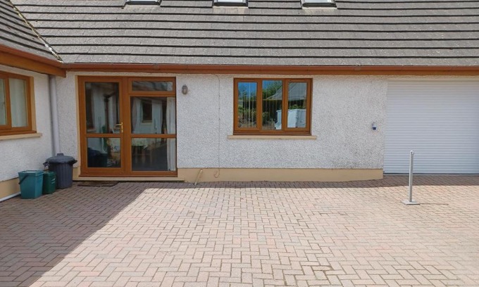Pendine House | Dunroaming Cottage