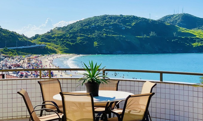 Prainha Apartment | Duplex Penthouse 401 Seafront, private, excellent location, "right on the sand"