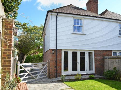 St Margaret's at Cliffe House | Durdrich Cottage