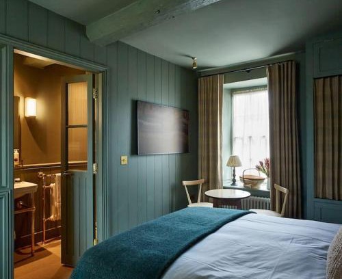 Felmersham Apartment | Dusk at The Sun Inn Felmersham