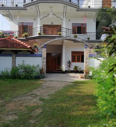 Manmunai North House | Dutch beach rest in