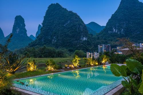 Yangshuo Hotel | Dyed Mount Boutique Hotel
