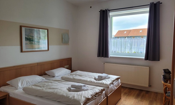 Parow Apartment | DZ/2-bed room 07 Ground floor - Guesthouse Am Schloss