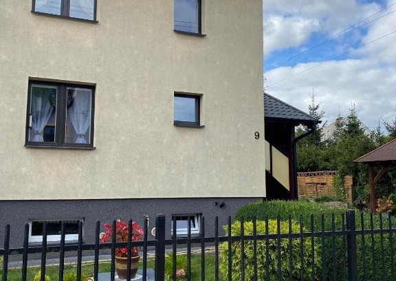 gmina Kaliska House | Dziewięciu z nieba 9