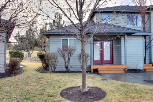 Redmond House | Eagle Crest Resort on Golf Course with Hot Tub