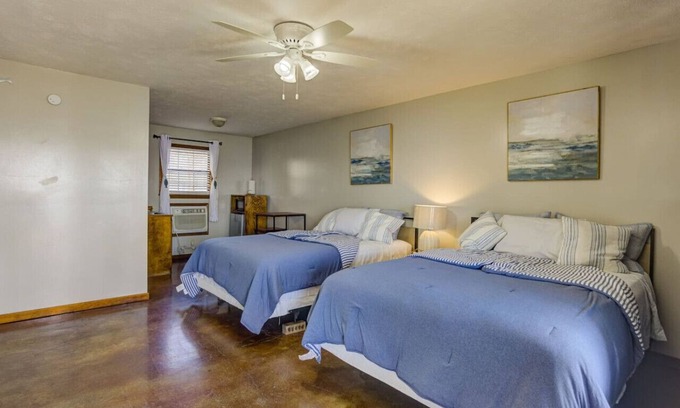 Redwood Hotel | Eagle Landing Hotel Room 2
