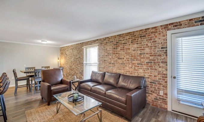 Statesboro Apartment | Eagle's Nest - Spacious Loft Downtown - Near GSU!