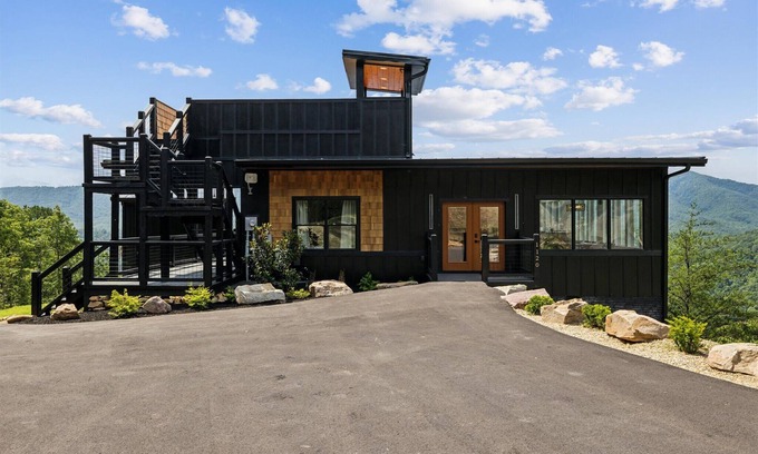Pigeon Forge Cabin | Eagle Vista Stunning Views Indoor Pool