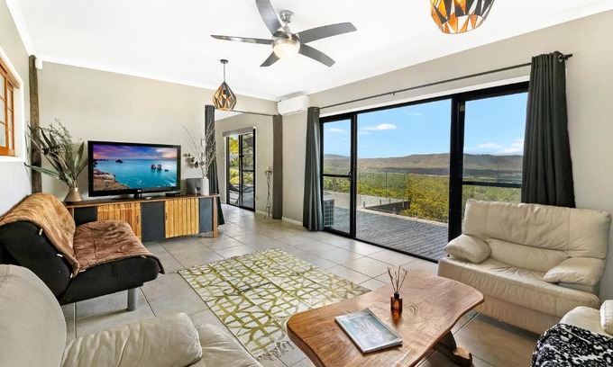 Moonee Beach House | Eagles Loft