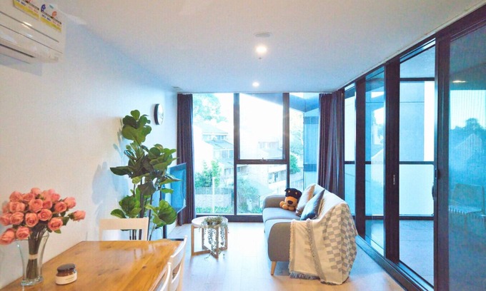 Reid Apartment | Easeful Canberra CBD 2BR Apt