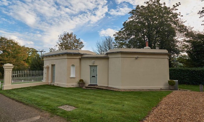 New Forest District House | East Lodge