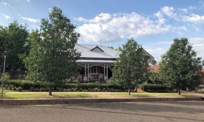 East Tamworth House | East Tamworth Gem - Large 4 Bedroom home in a perfect location!n
