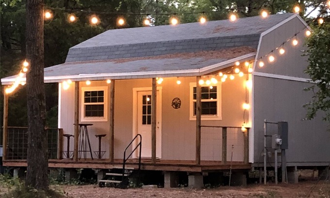 Palestine Cabin | East TX Cozy Cabin w/gated access