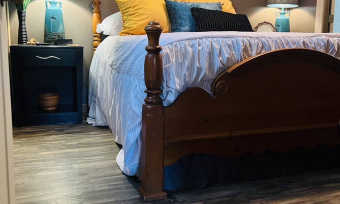Burnside Cottage | EASY CHECKOUT INSTRUCTIONS Luxury Linens and Towels,Hybrid pillow top mattress