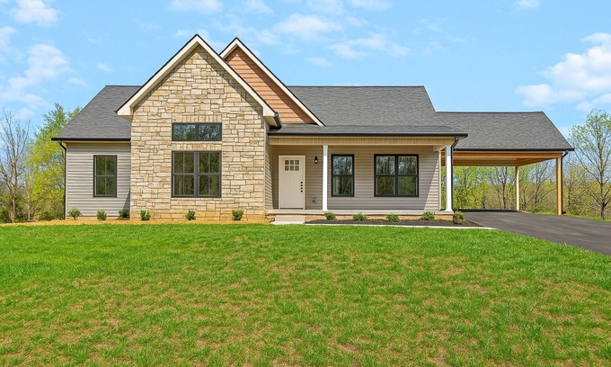 Brownsville House | Easy Living - Brand New Lakehome With Firepit - Close To Mammoth Cave