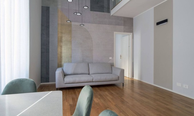 Tricolore Apartment | Easylife - Oasi with balcony in the center