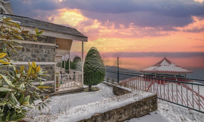 Shimla Hotel | Echor - The Koti Village Resort