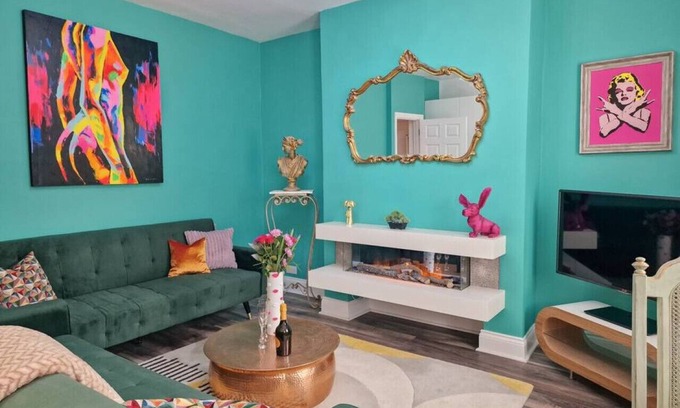 Montpellier Apartment | Eclectic 1BD in the Heart of Cheltenham