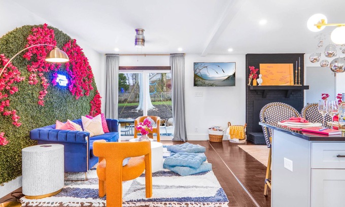Toddville Road House | Eclectic Escape: 3bd - Backyard - 10min to Airport