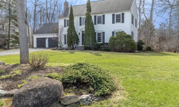 Shelburne House | Eclipse House of your Dreams!